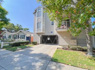 1111 Gladys Ave APT 301, Long Beach, CA 90804