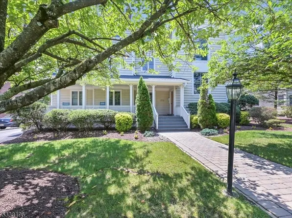 232 Claremont Ave #5, Montclair Twp., NJ 07042