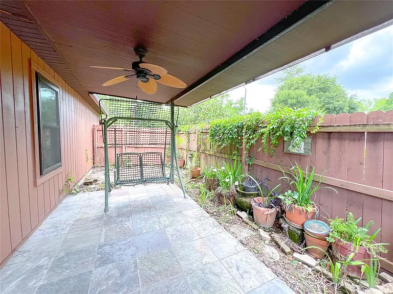 4112 NW 16th Dr — Photo 15