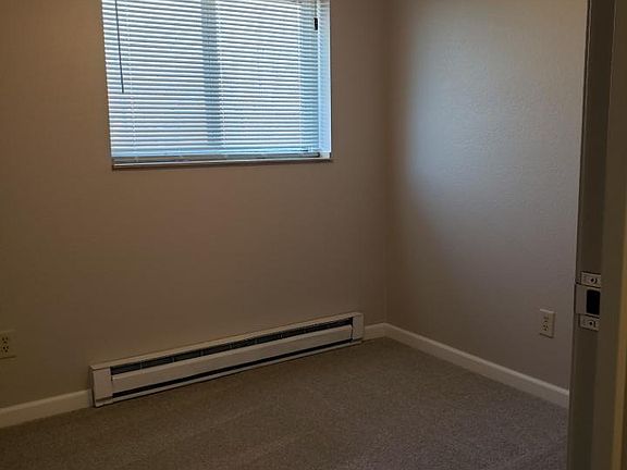 2nd image of 1149 W South Park Ave #B