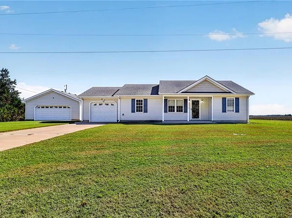 800 Griffin Swamp Rd, Elizabeth City, NC 27909