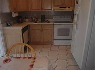 5th image of 76 Buckingham Ct #76