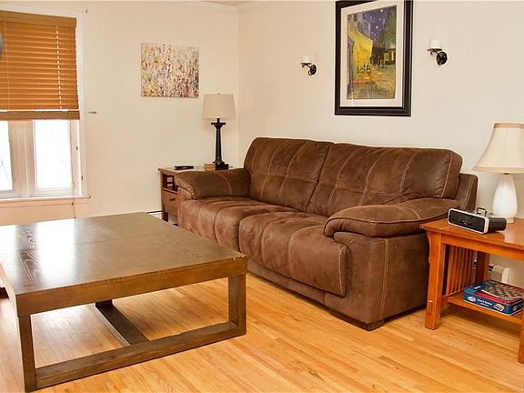 3rd image of 441 Sprucewood Ter