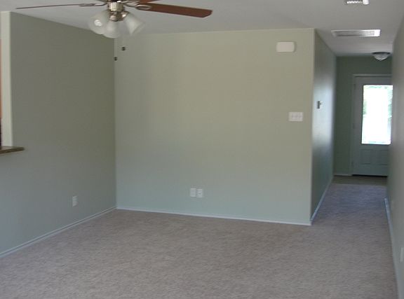 2nd image of 2114 Woodlawn Dr