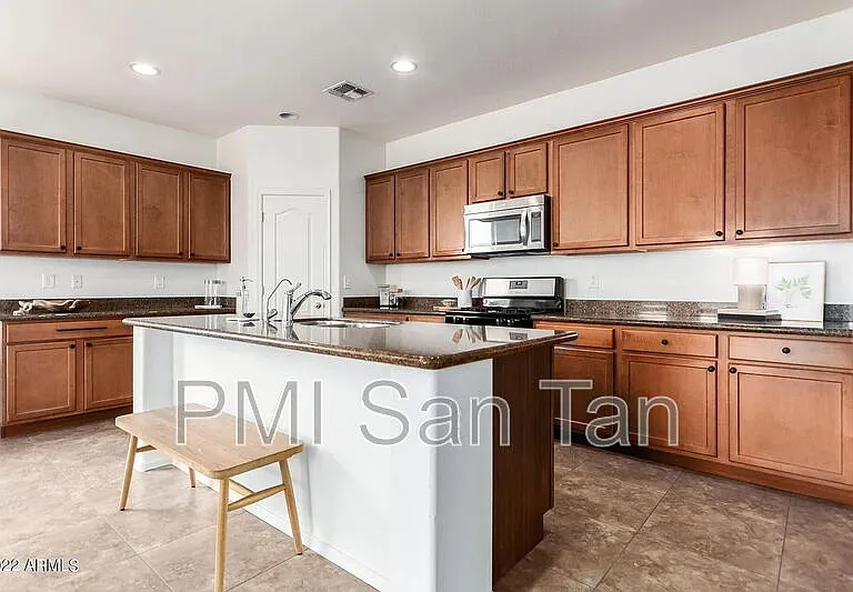 23797 S 213th St — Photo 3