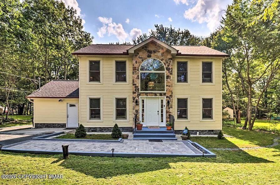 1st image of 415 Alter Ave #415