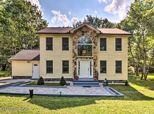 415 Alter Ave #415, Pocono Summit, PA 18346