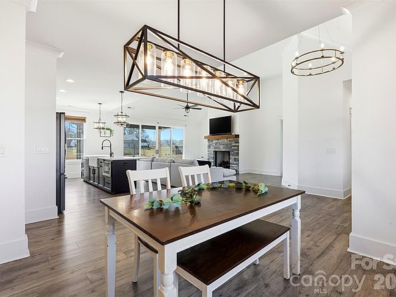 5th image of 5274 Lake Glenn Dr