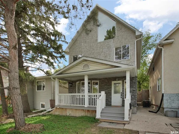 213 H AVENUE N, Saskatoon, SK S7L 2B7