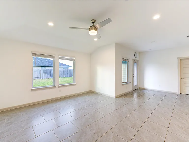 29430 Travis Trce — Photo 30