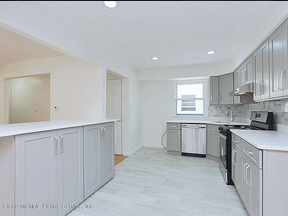 5th image of 787 Rockland Ave #1F