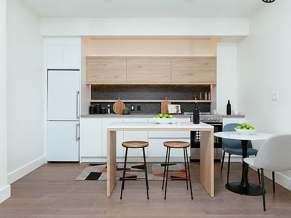 2nd image of 1068 Fulton St APT 7E