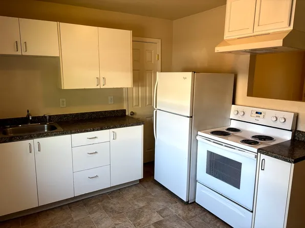 312 E 12th St #C, Medford, OR 97501