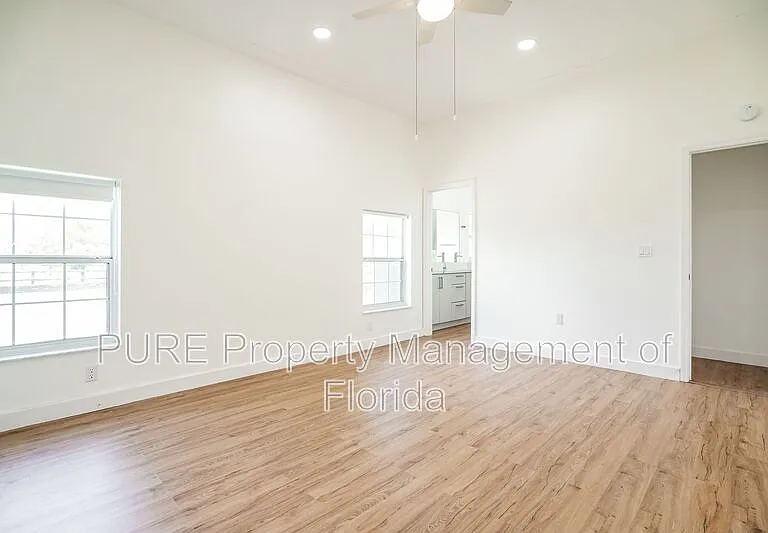 14232 SW 8th Ave — Photo 18