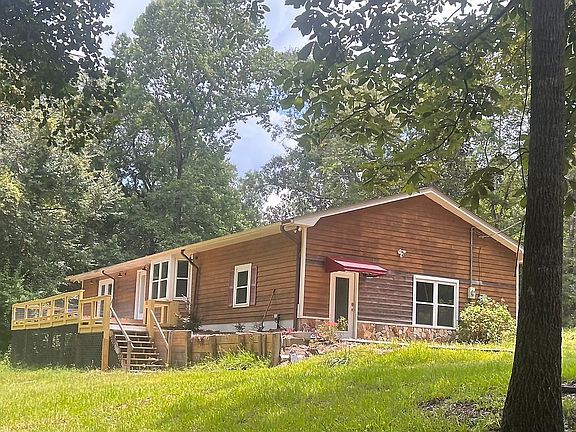 3rd image of 381 Sandy Creek Rd