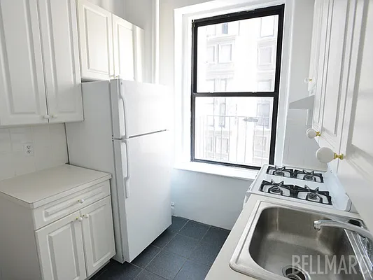 Rented by Bellmarc Realty | media 16