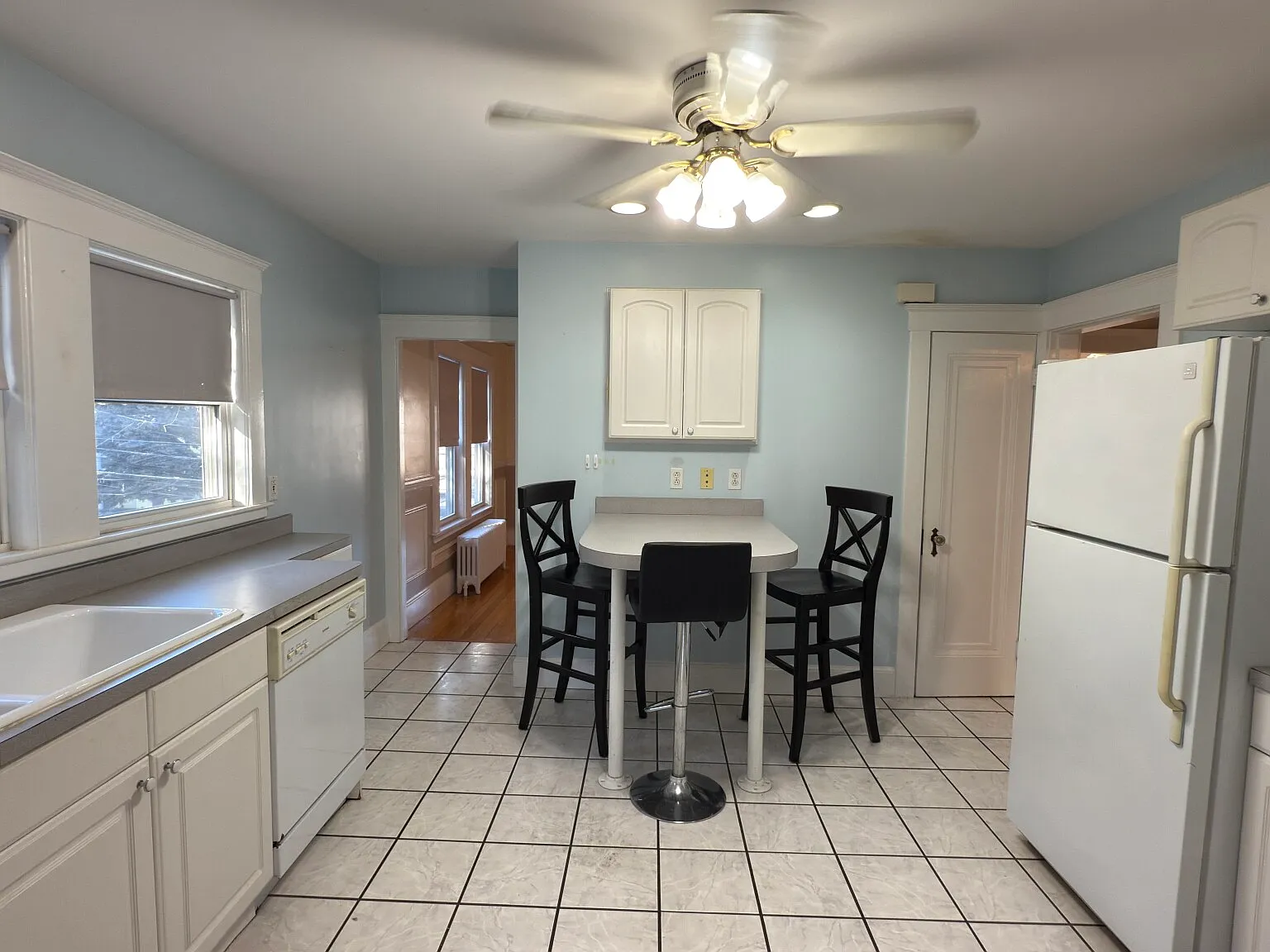 2 bed, 1.0 bath, $3,200 — Photo 1