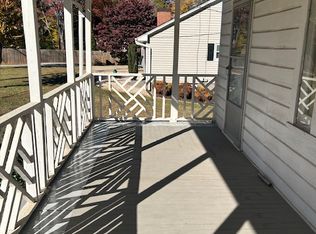 3800 Cavalier Dr, Winston Salem, NC 27104