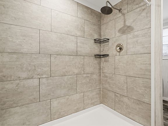 3rd image of 10A Roe Rd