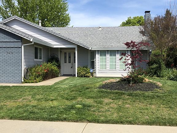 3rd image of 749 Teakwood Dr