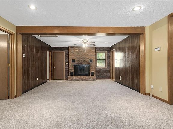5th image of 3118 NE 39th St