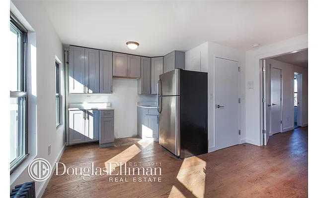 Sold by Douglas Elliman | media 25