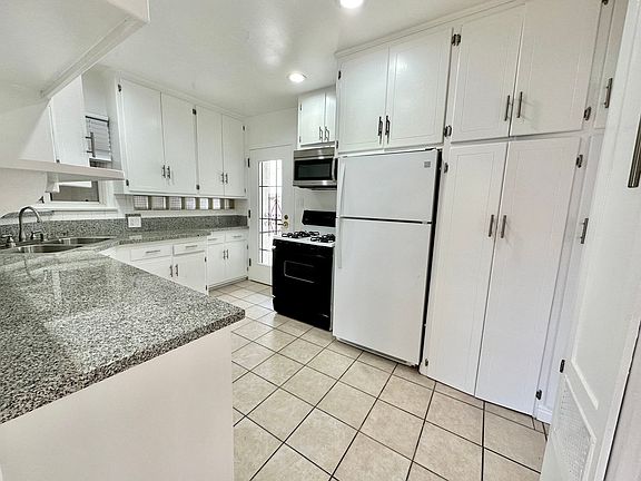5th image of 8755 Reading Ave #8755