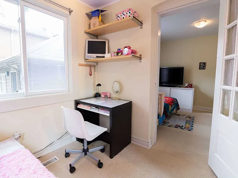 485 Winnett Ave — Photo 10