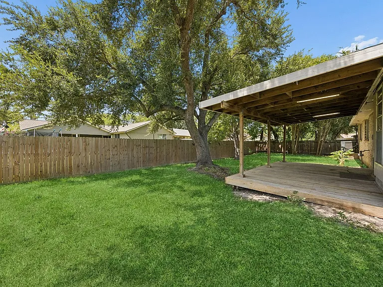 11503 Gnarlwood Dr — Photo 13