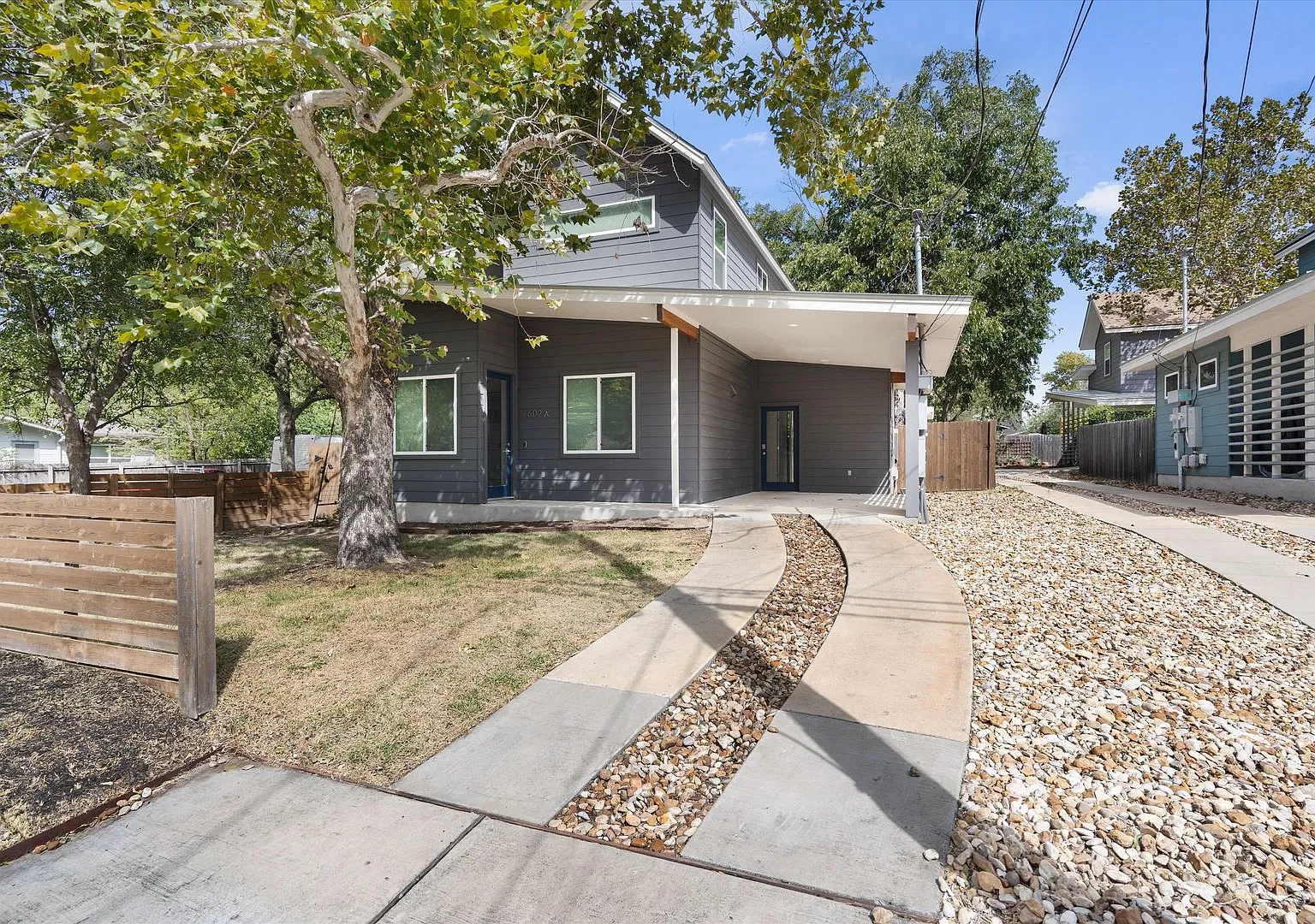 602 W O Dell St #A, Austin, Texas 78752 — Photo 2