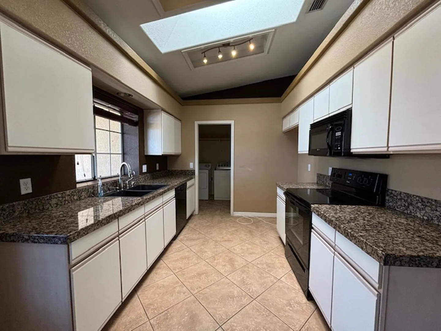 3 Bedroom - 2 Bath Home — Photo 4
