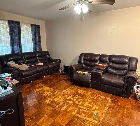 4th image of 1101 Glasgow Rd