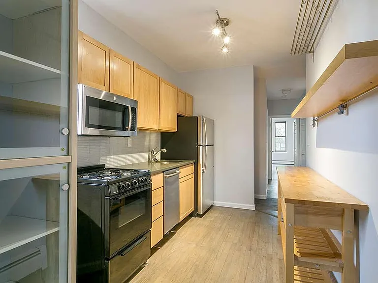 316 Palisade Ave #3 — Photo 1