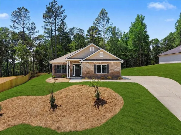 584 Walnut Creek Pkwy, Pendergrass, GA 30567