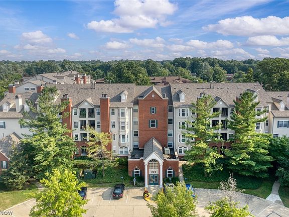 2nd image of 220 Fox Hollow Dr APT 204
