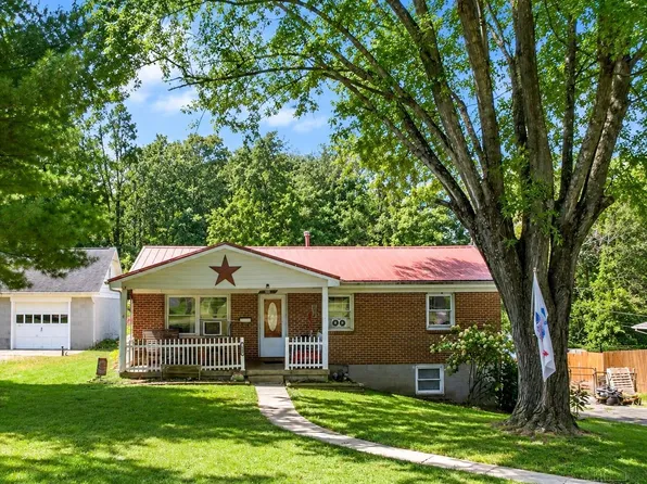 111 Greystone Dr, Hillsboro, OH 45133