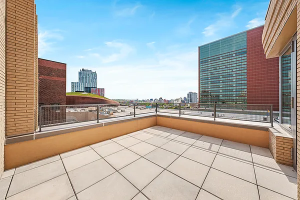 Rented by Nooklyn NYC LLC | media 61