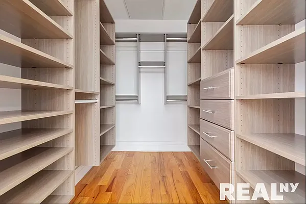 Rented by REAL New York | media 8