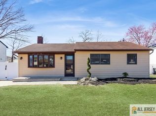 35 Shirley Blvd, Old Bridge, NJ 08857