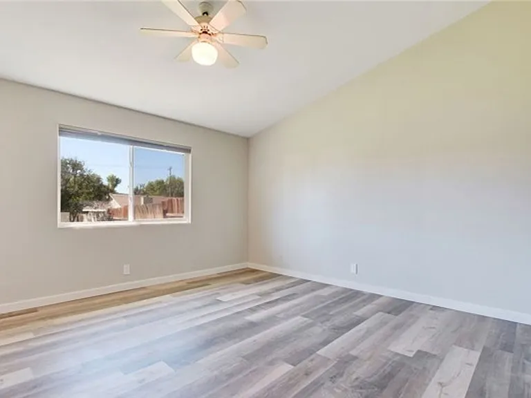 22301 Osprey Ct — Photo 8