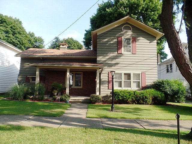 1st image of 110 12th St
