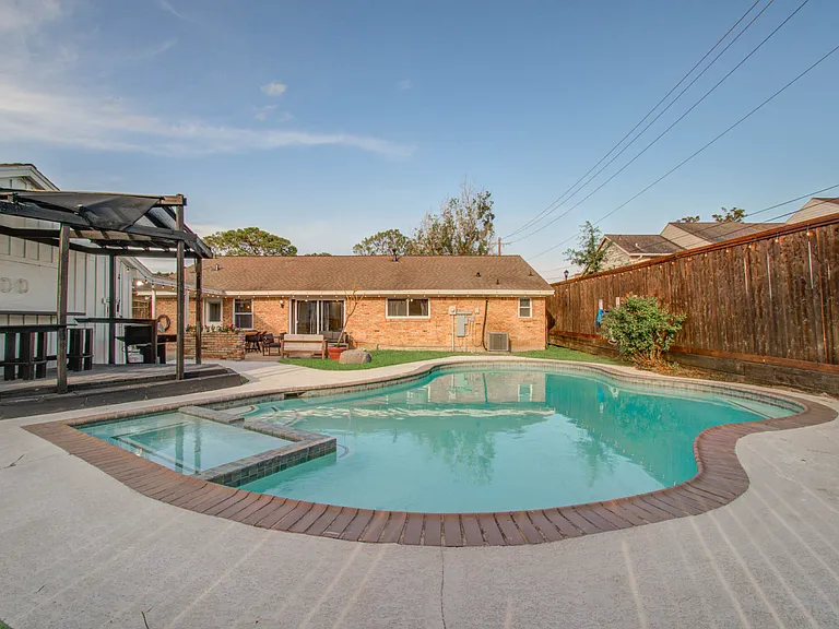 9306 Bassoon Dr — Photo 25