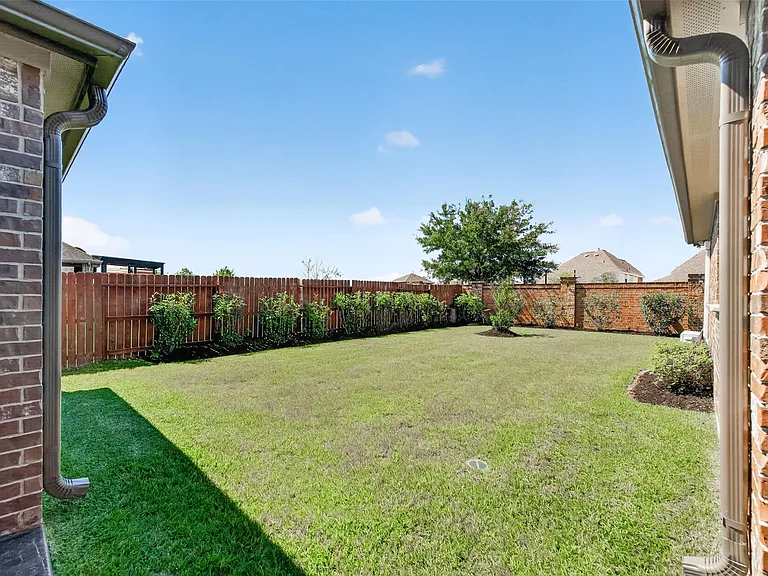 12322 Sabine Point Dr — Photo 47