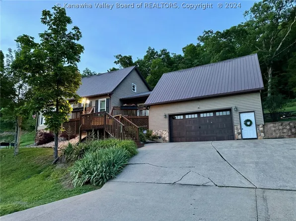 270 Hampton Ln, Ripley, WV 25271