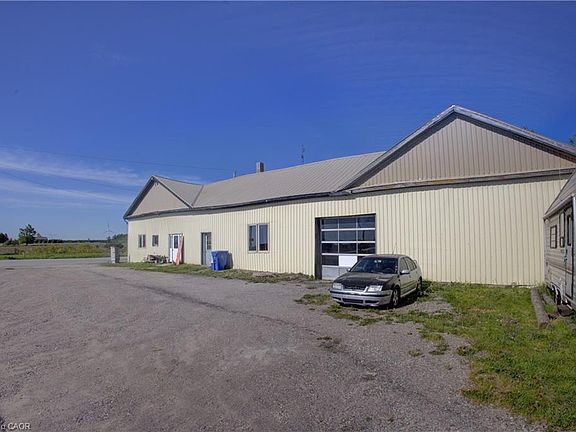2nd image of 518306 County Road 124 Rd