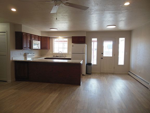 3rd image of 131 Texas Ave