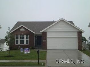 2335 Fourlakes Dr, Belleville, IL 62220