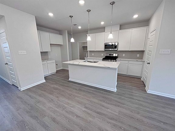 The Robin II- Kitchen