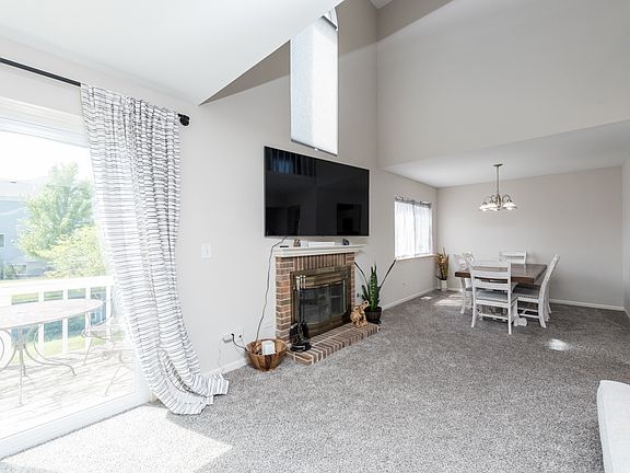 4th image of 1846 Somerset Ct