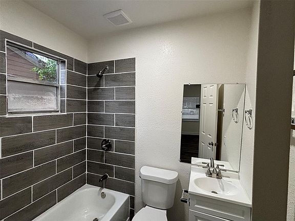 5th image of 10538 Royal Oaks Drive